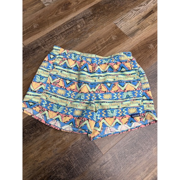 Patagonia Other - Patagonia Hybrid Shorts Mens XL Multicolor Geometric Tribal Print Nylon 5 Inch